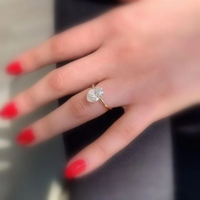 Special Offer ! E/VS 1.00-3.00 CT IGI Certified Oval Diamond Solitaire Engagement Ring in Platinum - Image 3