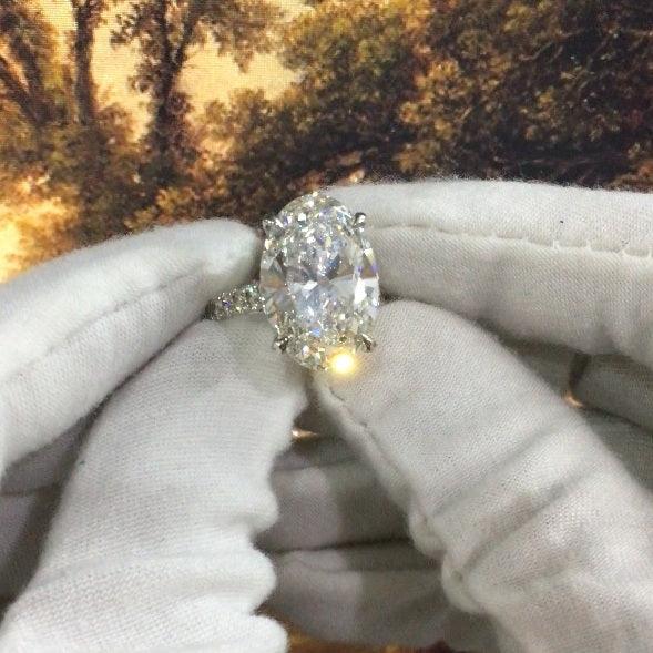Certified G/VS Huge Oval Diamond Engagement Ring in Platinum 4.50Ct - 11.00Ct - Image 5