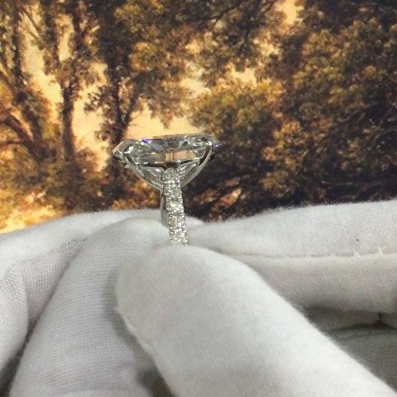 Certified G/VS Huge Oval Diamond Engagement Ring in Platinum 4.50Ct - 11.00Ct - Image 6