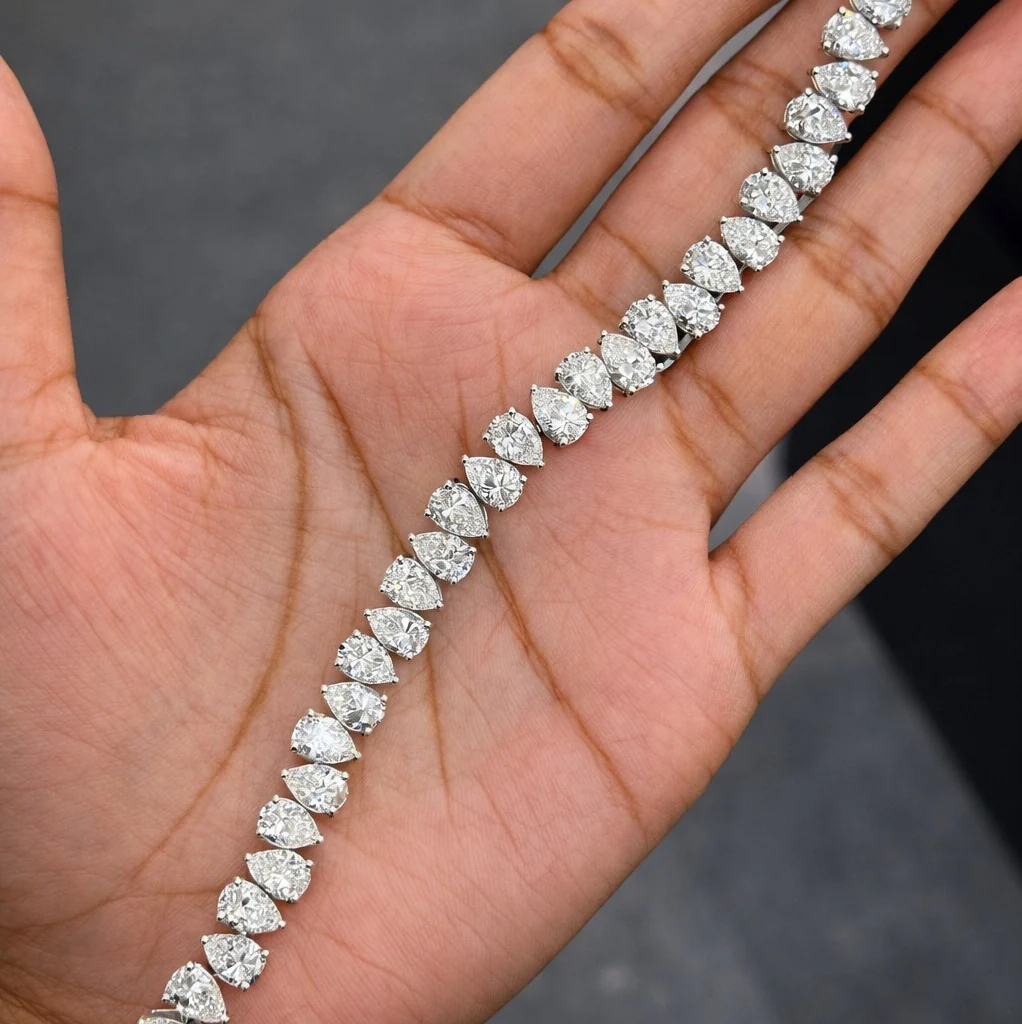 23CT D-E/VS Pear Lab Diamond Tennis Bracelet in White Gold - Image 2