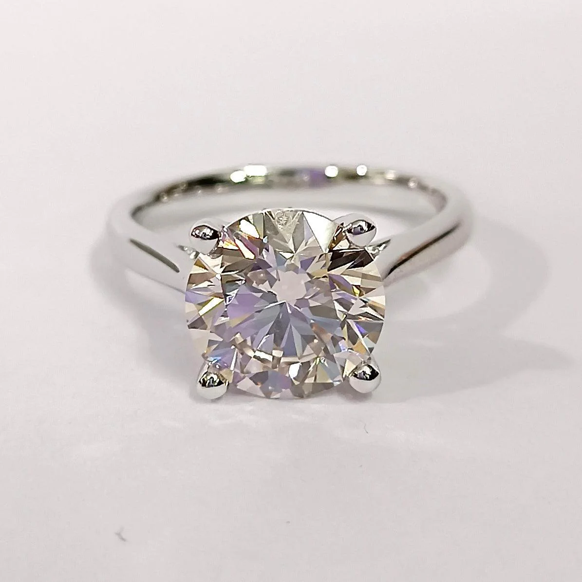 Huge Round Diamond Solitaire Engagement Ring in Platinum 2.00Ct - 3.00Ct - Image 3