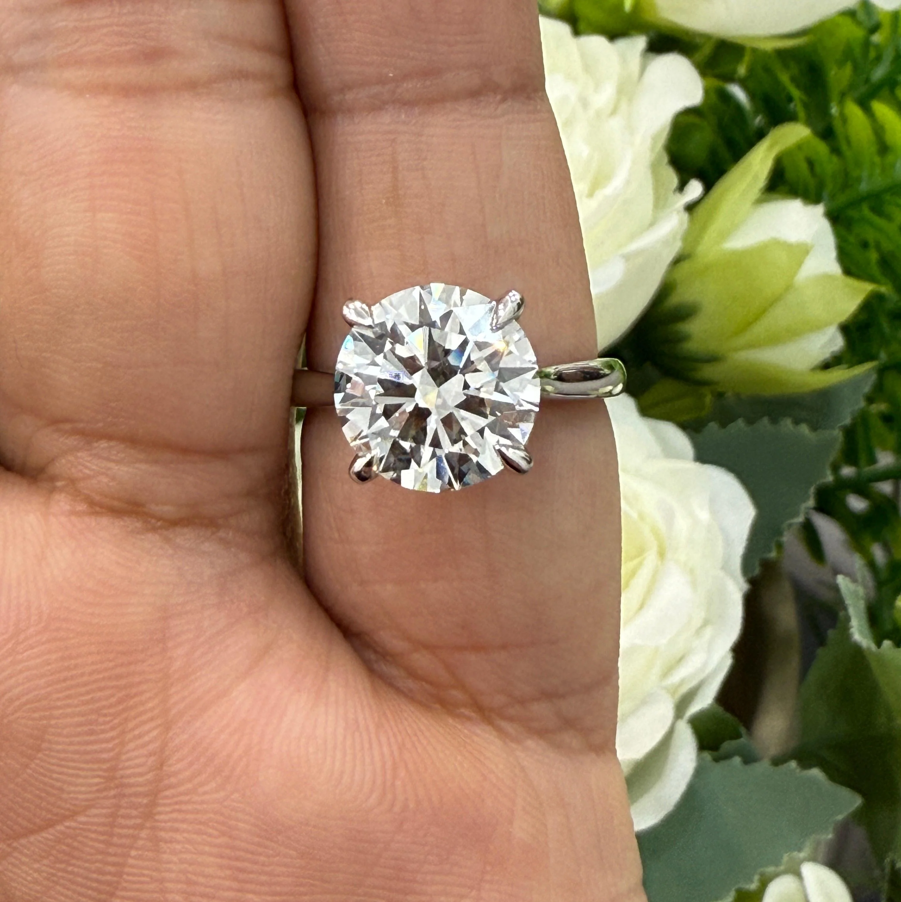 Huge Round Diamond Solitaire Engagement Ring in Platinum 2.00Ct - 3.00Ct - Image 9
