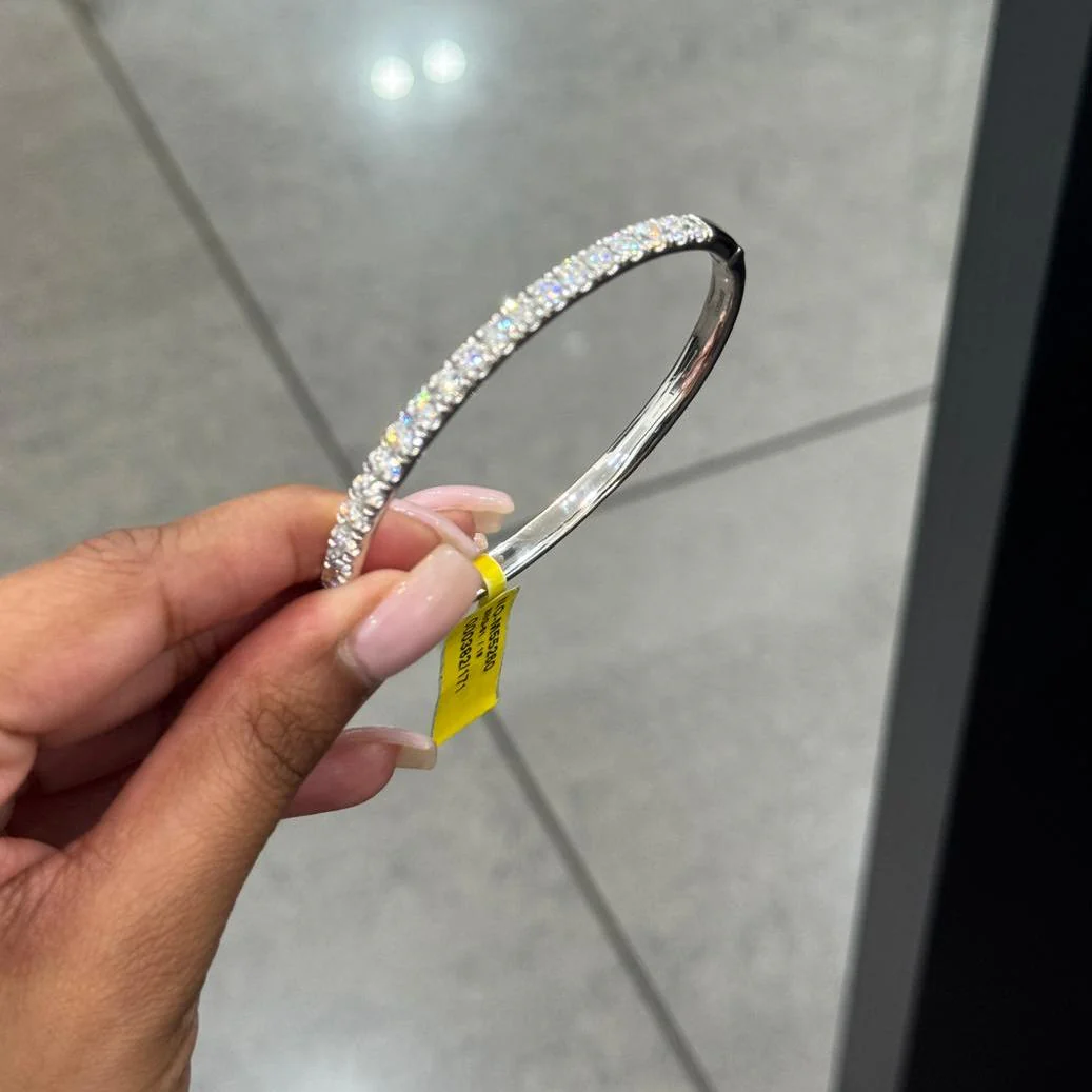 4.00CT D/VS Lab Grown Round Diamond Bangle In White Gold - Image 2