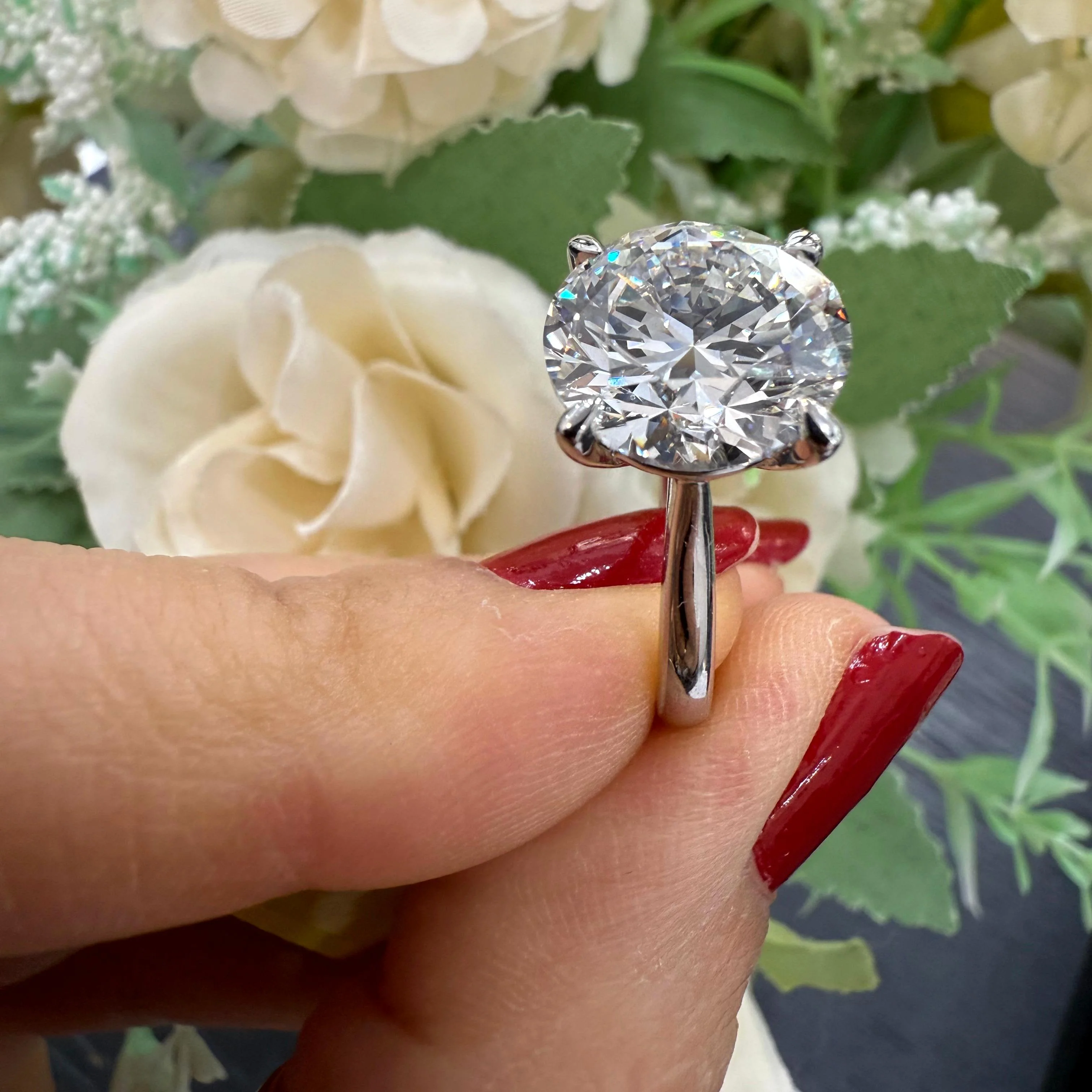 Certified 9.01CT Lab Grown Round Diamond Solitaire Engagement Ring in Platinum - Image 4