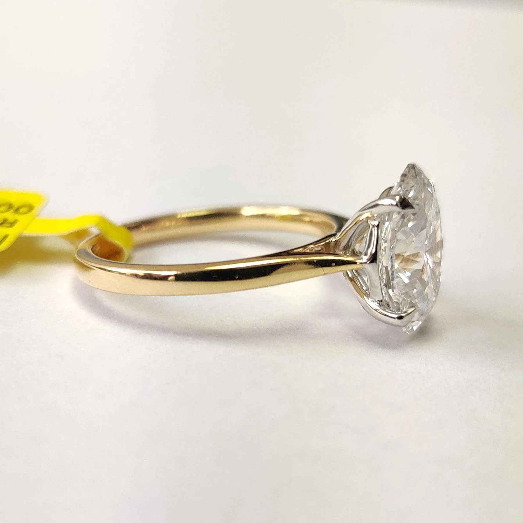 3.00 CT IGI Lab Oval Diamond Solitaire Engagement Ring - E/VS - Image 2