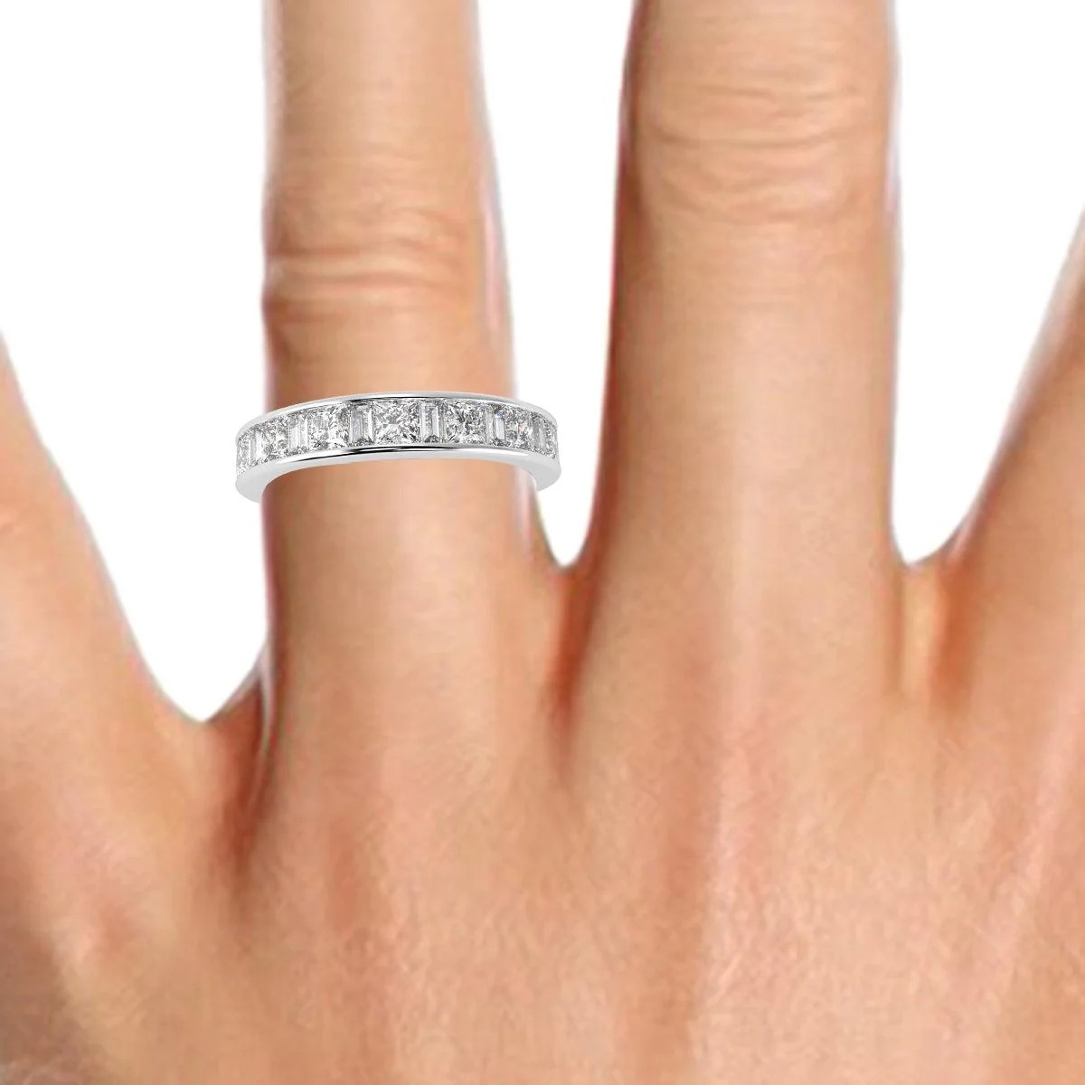 F/VS Princess & Baguette Diamond Full Eternity Ring For women Crafted in Gold And Platinum 1.00 - 2.00 Ct - Image 2