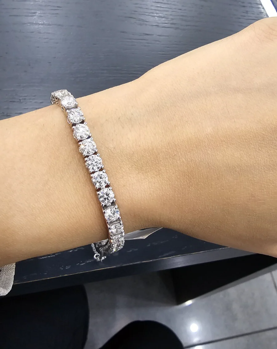 GIA Certified 13.88CT Natural Round Diamond Tennis Bracelet In Platinum - Image 13