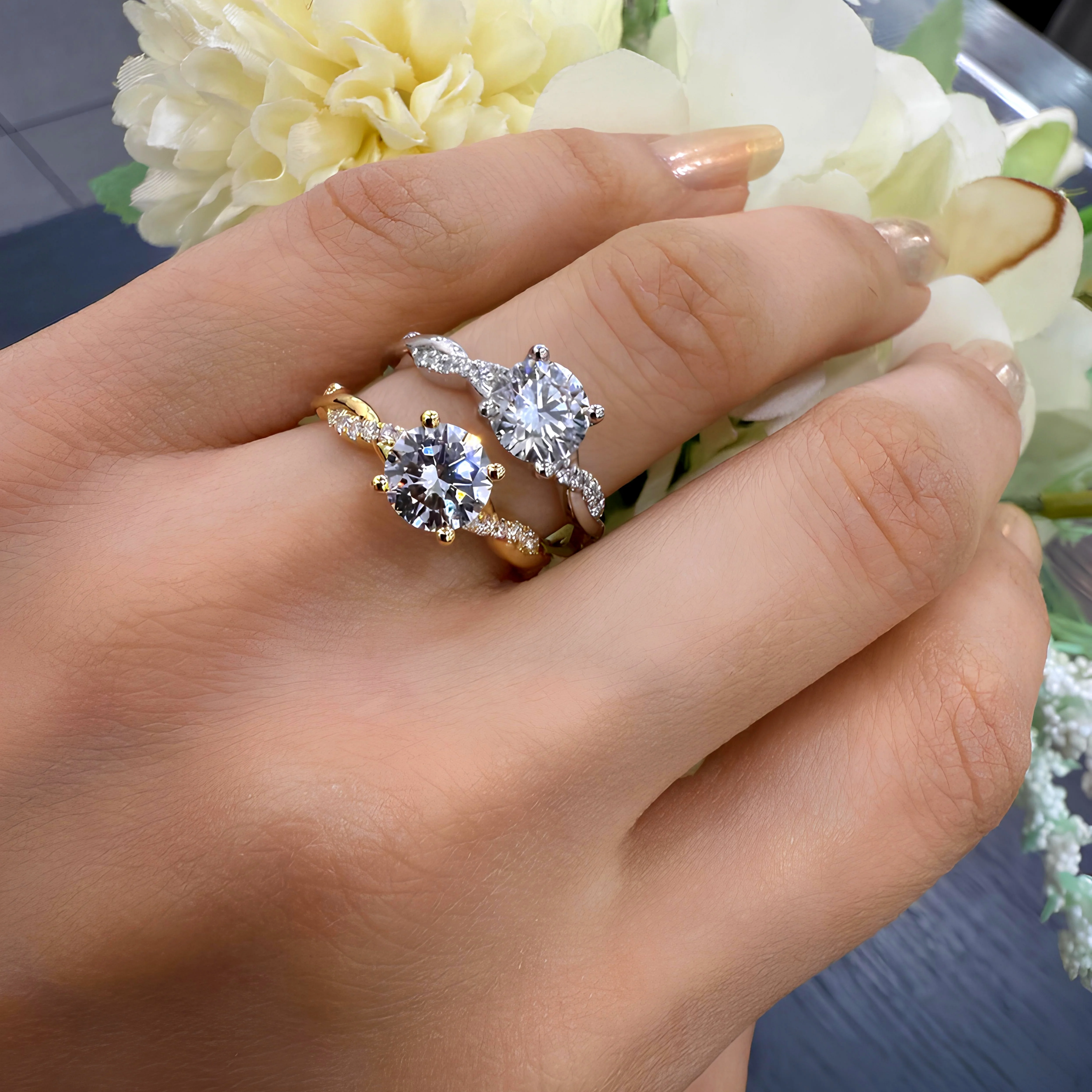 IGI Certified 1.20Carat D/VS Round & Side Diamond Twisted Shank Designer Ring - Image 2