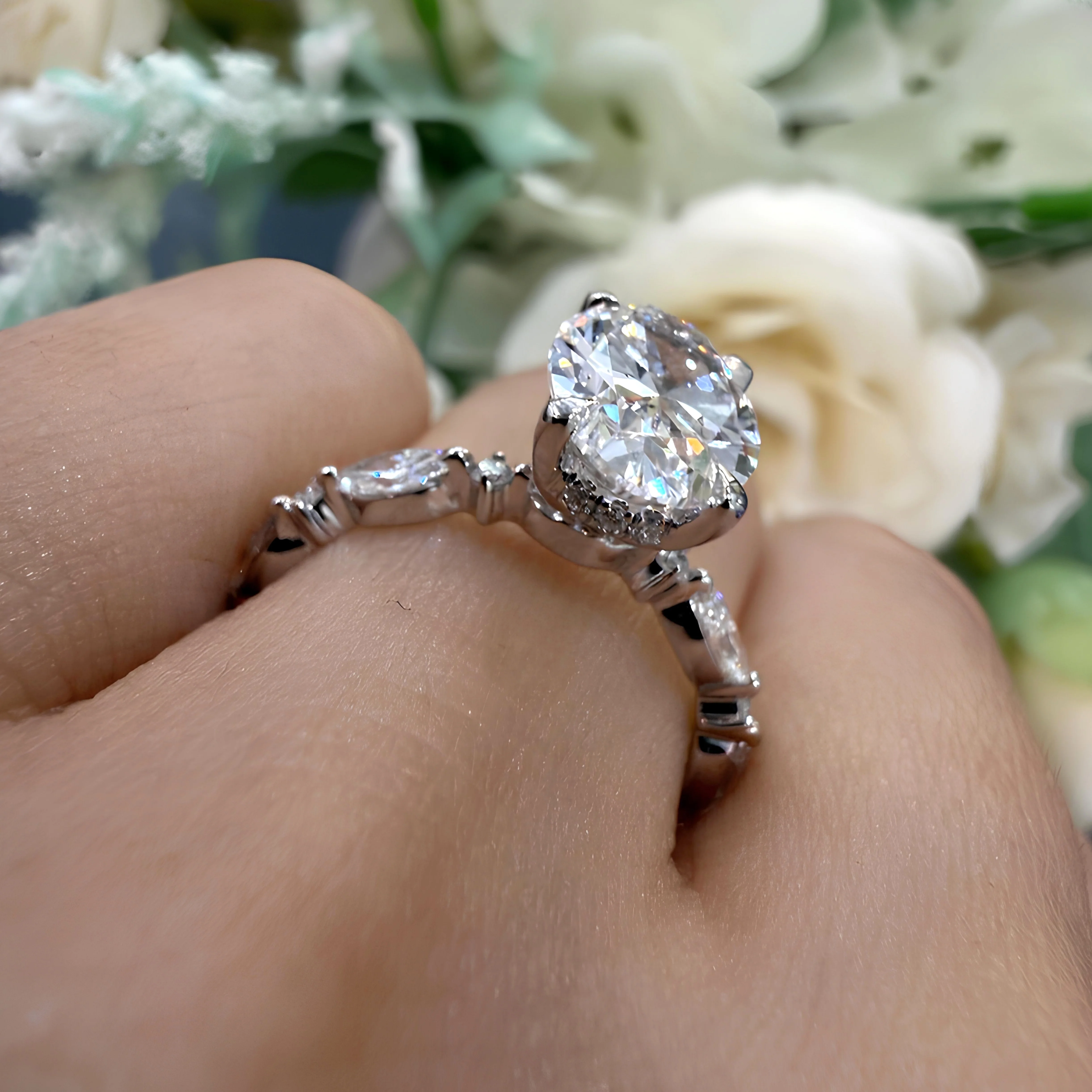 IGI Certified 2.50Ct E/VS Oval With Side Diamond Engagement Ring In Platinum (950) - Image 2