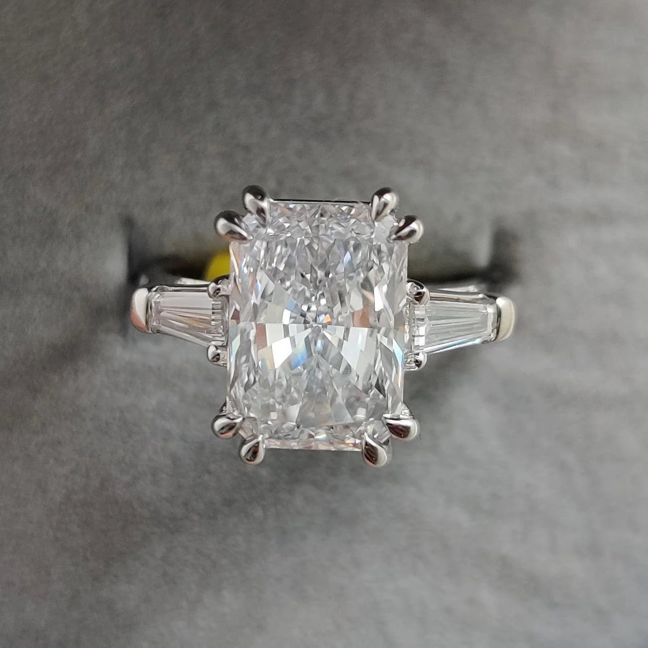 IGI Certified Radiant & Diamond Trilogy Ring with Band Platinum 6.50Ct - Image 4
