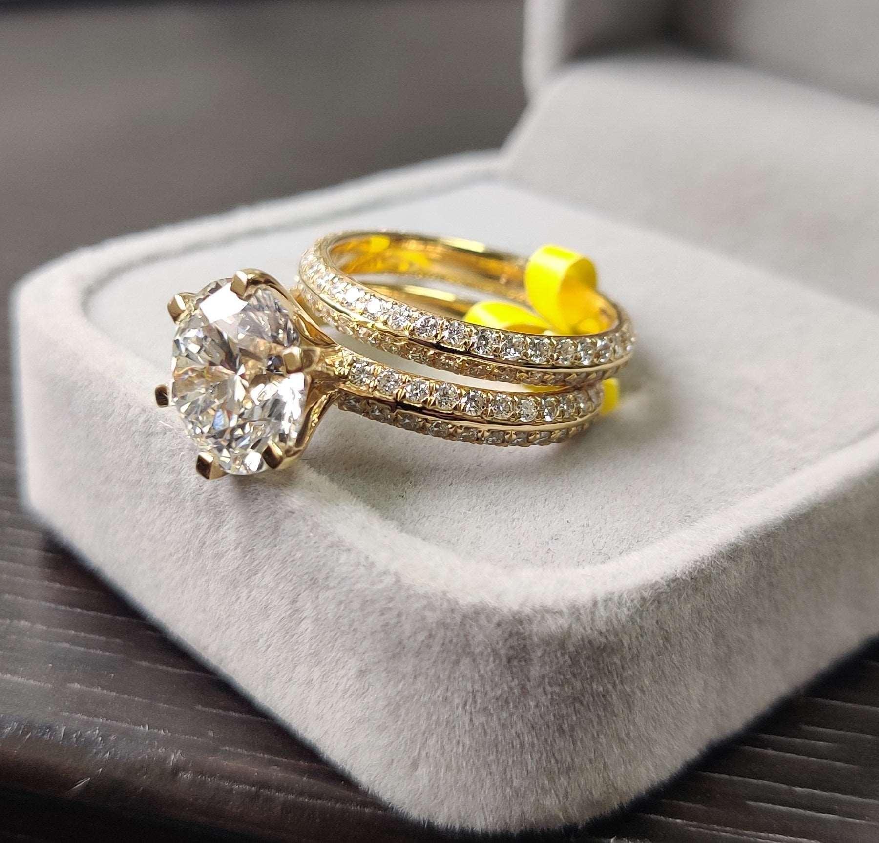6.00Ct Round Diamond Bridal Set Engagement Ring in Platinum / 18k Gold - Image 4
