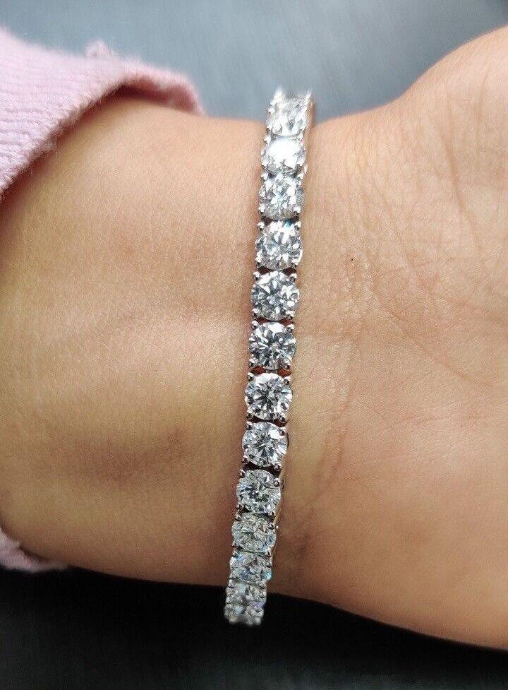 12.00ct 36 Lab Diamond Tennis Bracelet D/VVS Quality Set in Platinum - Image 7