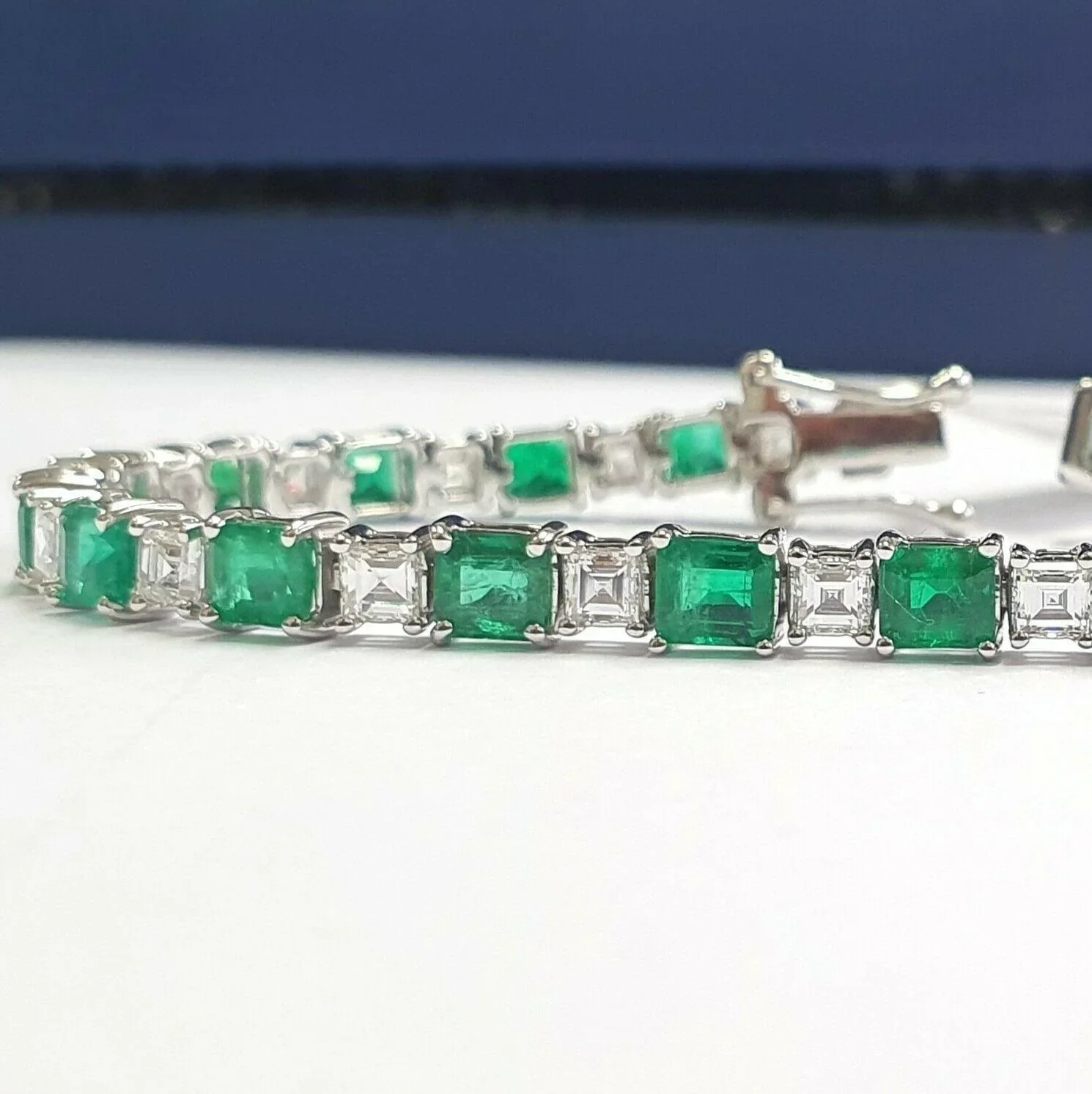 Natural Colombian Emerald and Diamond Designer Bracelet Crafted in 18k White Gold 12.00Ct-20.00Ct - Image 3