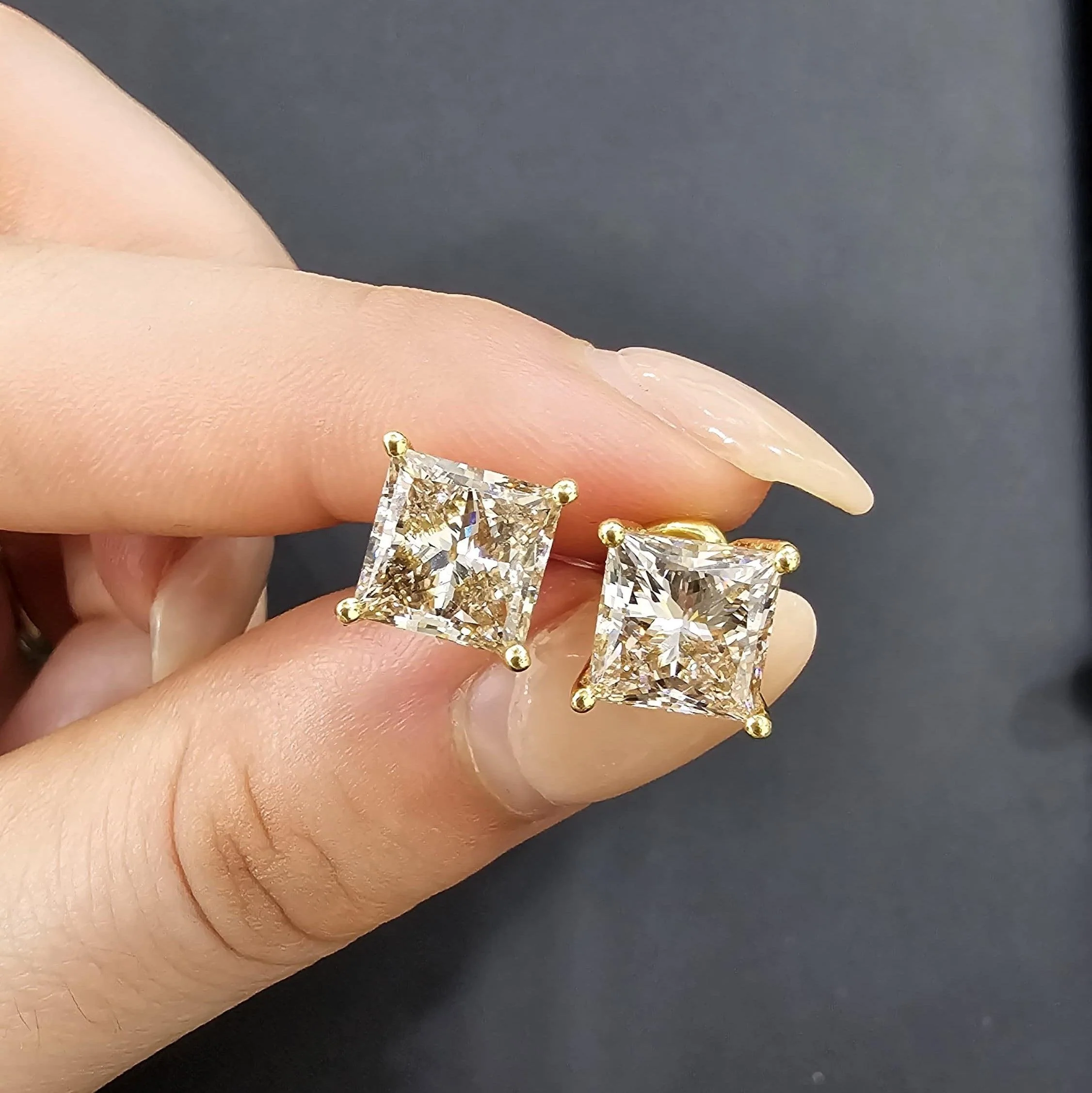 Special Offer..!! VVS Champagne Princess Cut Diamond Stud Earrings, 5.50 Carat - 18k Yellow Gold